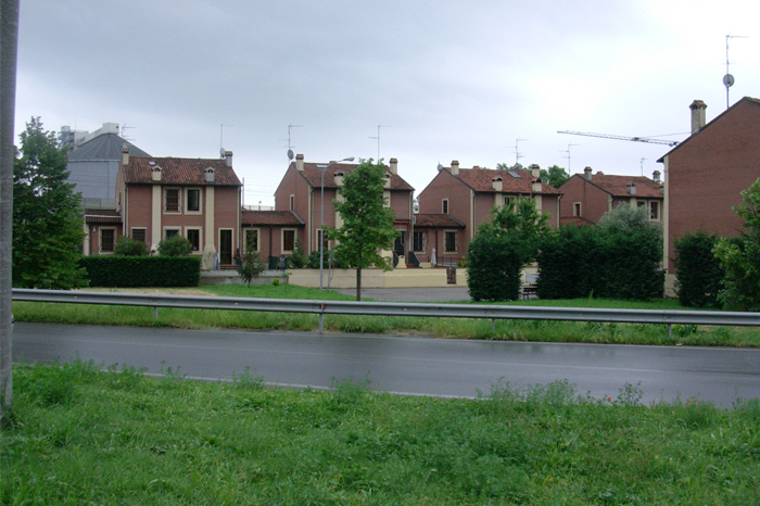 9 CASE IN DUPLEX FERRARA